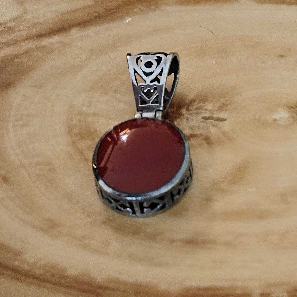 Silpada .925 Sterling Silver Carnelian Filigree Reversible Pendant